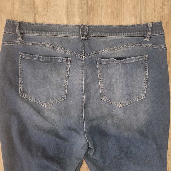 Democracy “AB”Solution Jeans Size 22W High Rise Cropped Itty Bitty Flare Cuffed - Picture 12 of 13